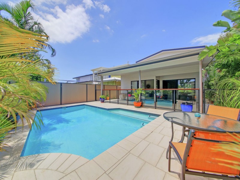 115 Raeburn St, Manly West QLD 4179