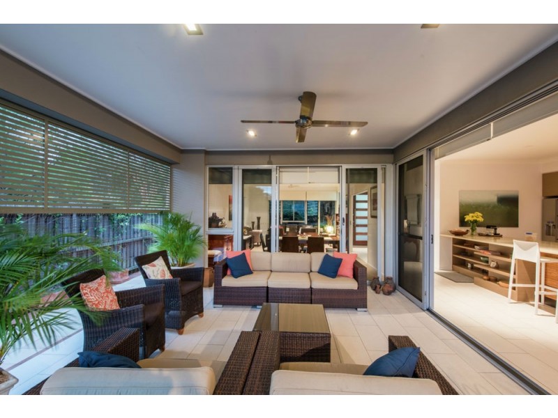 11 Margaret Crescent, Wakerley QLD 4154