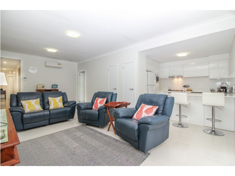 1/17 Bride St, Wynnum QLD 4178