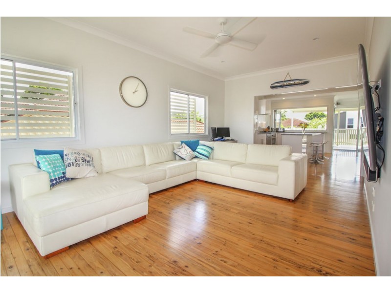 17 Chestnut St, Wynnum QLD 4178