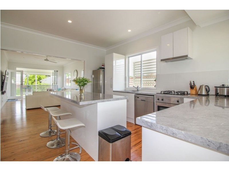 17 Chestnut St, Wynnum QLD 4178