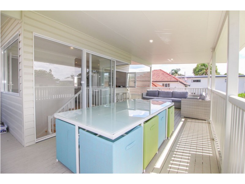 17 Chestnut St, Wynnum QLD 4178