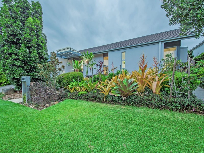 17 Esk Crescent, Wakerley QLD 4154