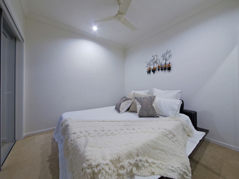 17 Esk Crescent, Wakerley QLD 4154