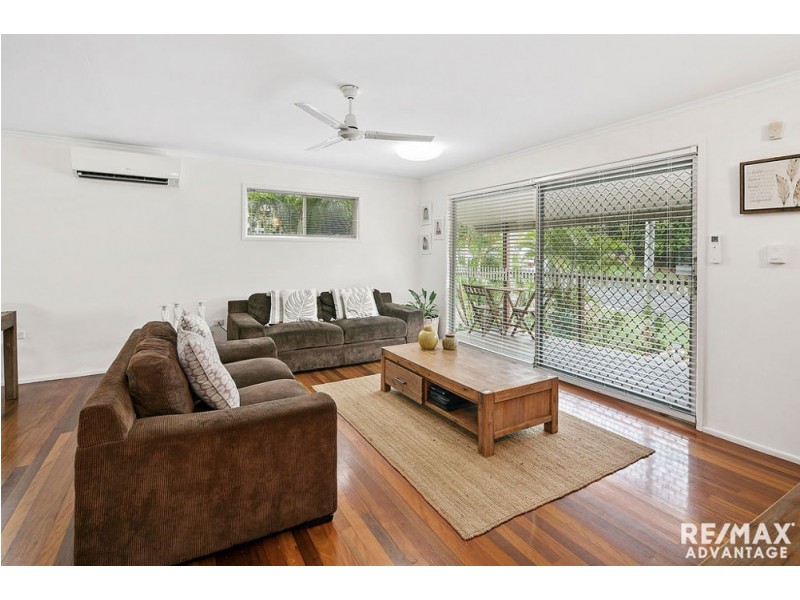 9 Yaringa St, Manly West QLD 4179