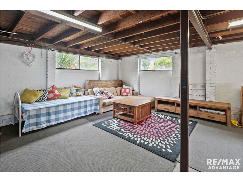 9 Yaringa St, Manly West QLD 4179