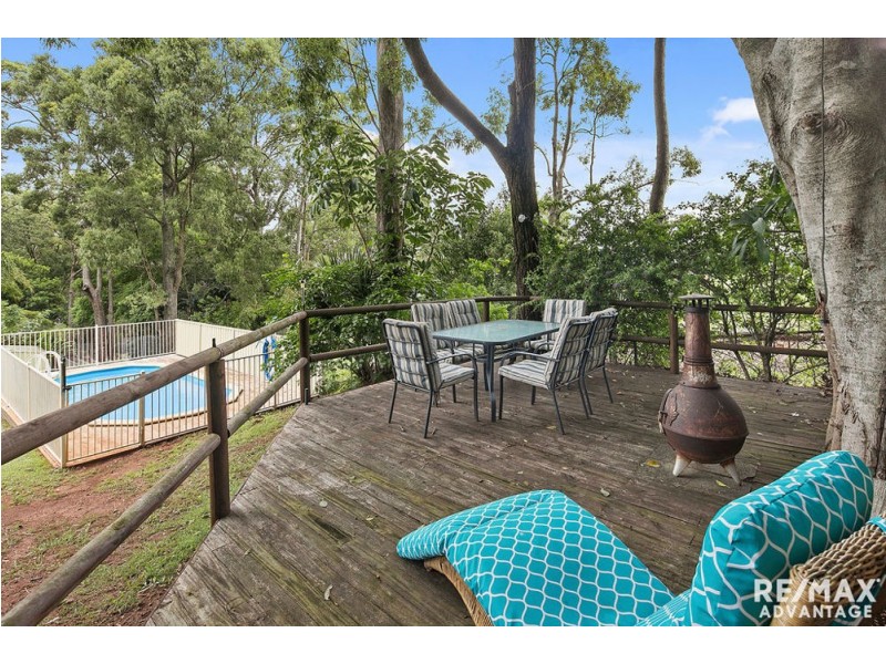 9 Yaringa St, Manly West QLD 4179