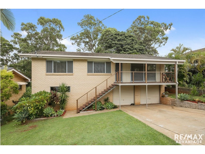 9 Yaringa St, Manly West QLD 4179