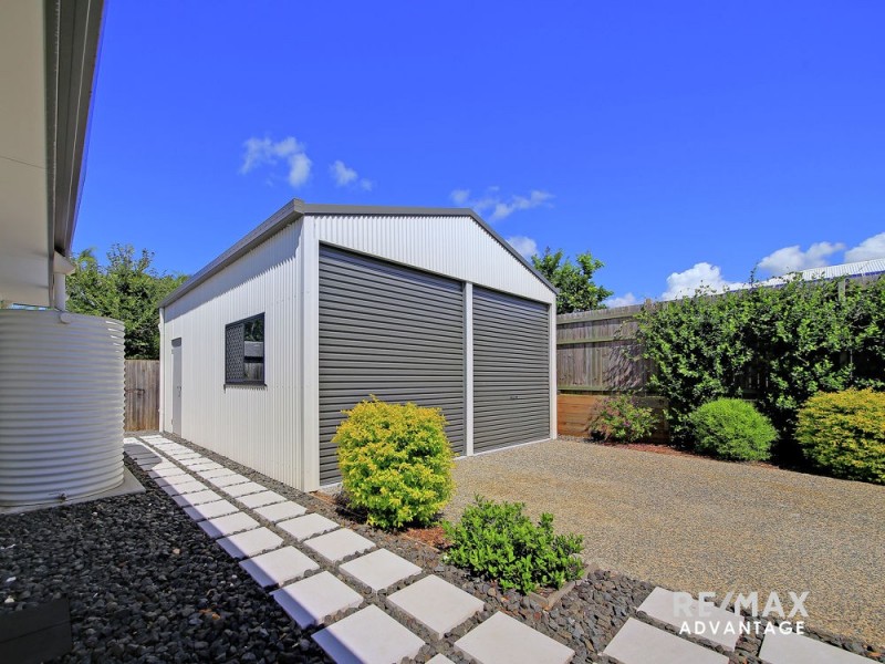 82 Schooner Circuit, Manly West QLD 4179