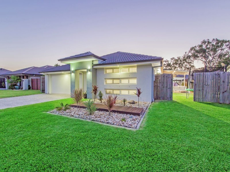 12 Harrogate Place, Gumdale QLD 4154