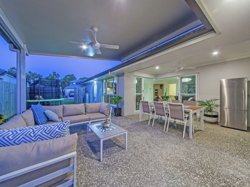 12 Harrogate Place, Gumdale QLD 4154