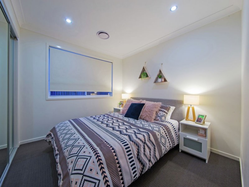 12 Harrogate Place, Gumdale QLD 4154