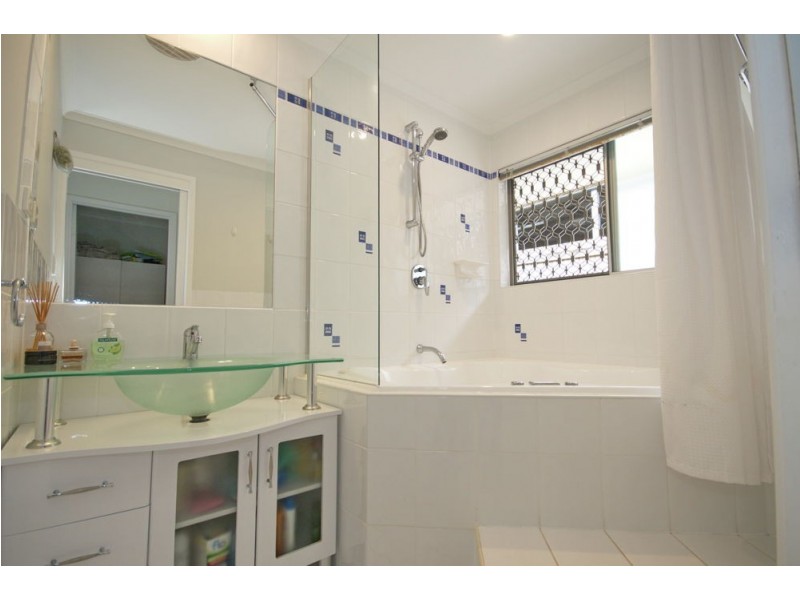 22 Sebastian Street, Manly West QLD 4179