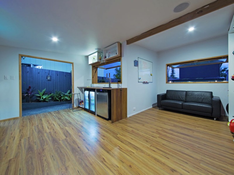 57 Wilde Street, Wynnum QLD 4178