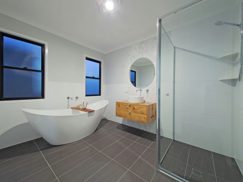 57 Wilde Street, Wynnum QLD 4178