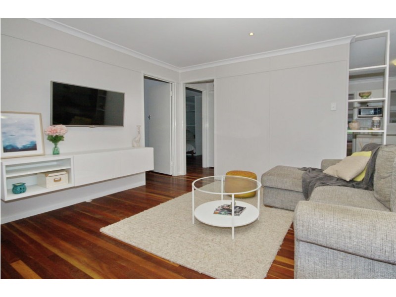 41 Bernays Road, Wynnum West QLD 4178