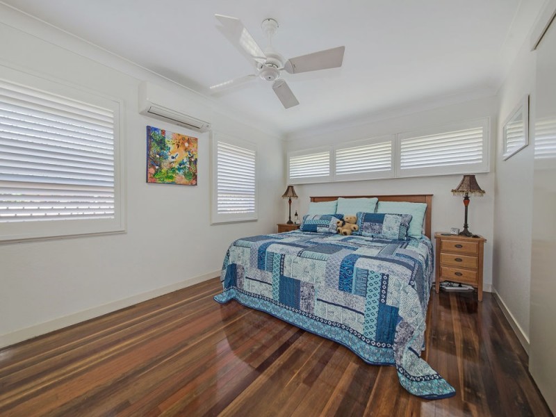 16 Valetta Street, Manly QLD 4179