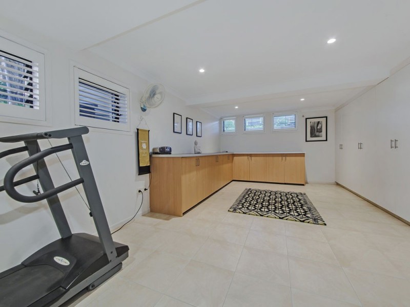 16 Valetta Street, Manly QLD 4179