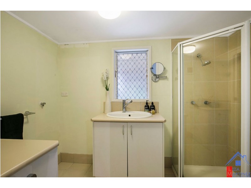 147 Sibley Road, Wynnum West QLD 4178