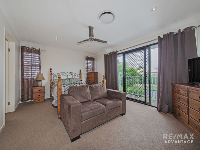 16 Montrose Parade, Wynnum West QLD 4178