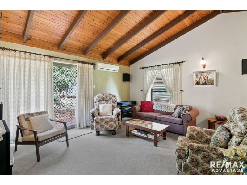 8 Woolford Pl, Manly West QLD 4179