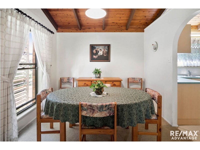 8 Woolford Pl, Manly West QLD 4179