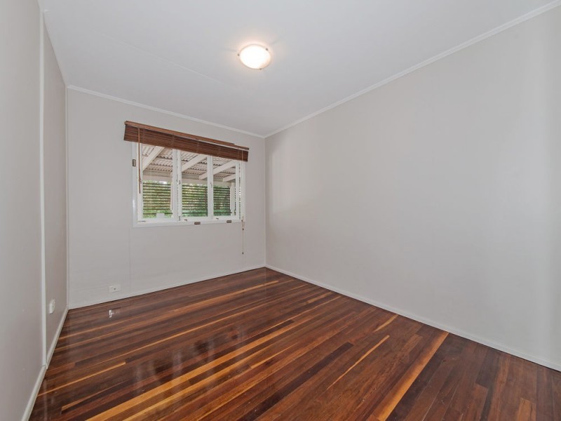 27 Whitford St, Tingalpa QLD 4173