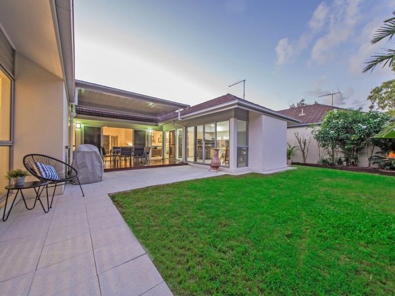 20 Hawksbury Crescent, Wakerley QLD 4154