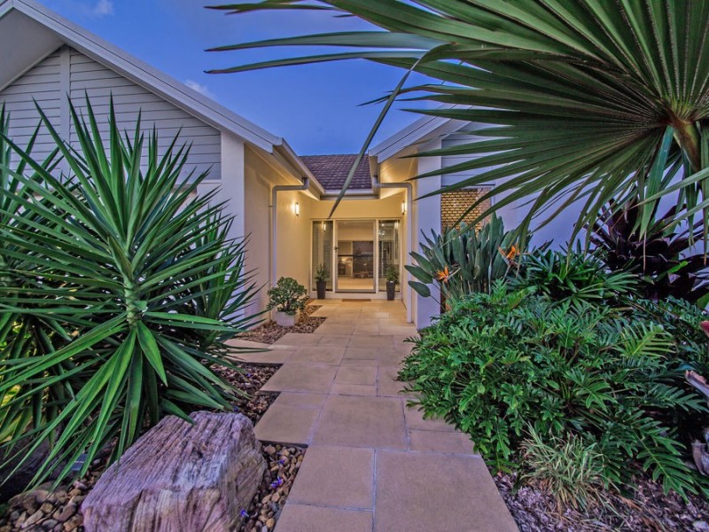 20 Hawksbury Crescent, Wakerley QLD 4154