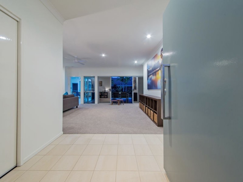 20 Hawksbury Crescent, Wakerley QLD 4154
