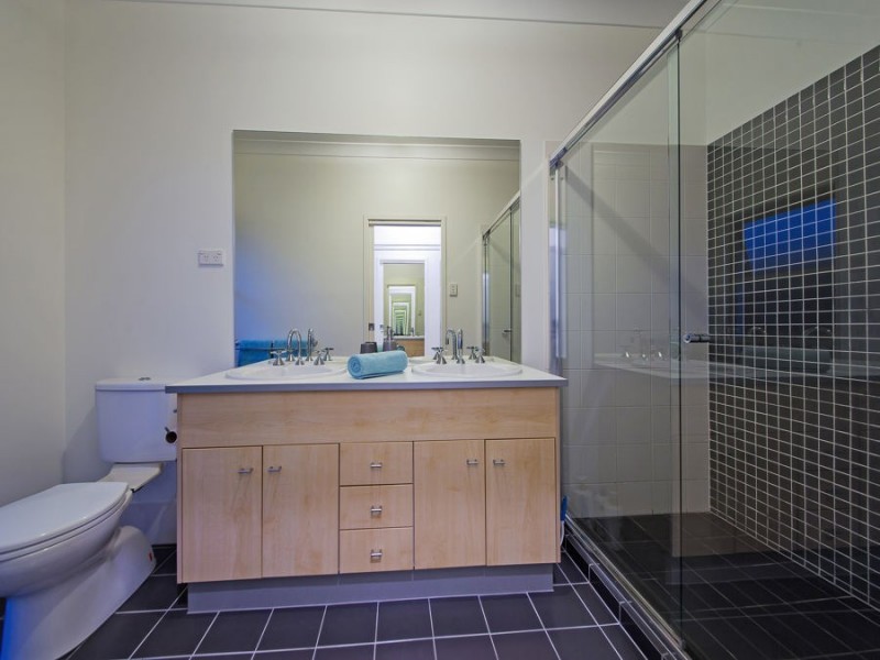 20 Hawksbury Crescent, Wakerley QLD 4154