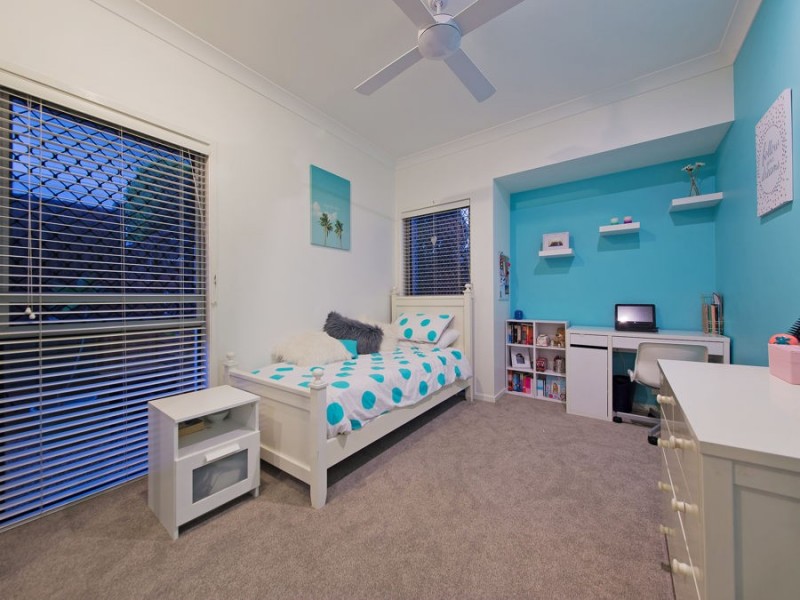 20 Hawksbury Crescent, Wakerley QLD 4154