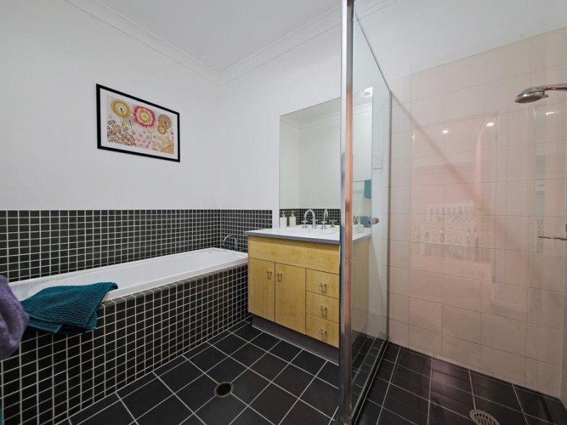 20 Hawksbury Crescent, Wakerley QLD 4154