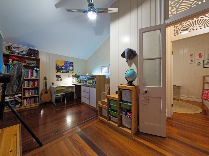 117 Walnut Street, Wynnum QLD 4178