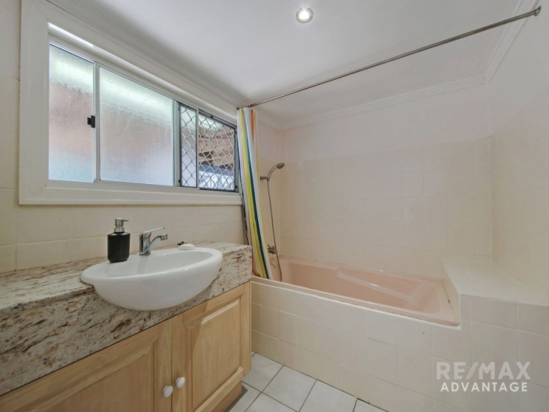 69 Greta Street, Manly West QLD 4179