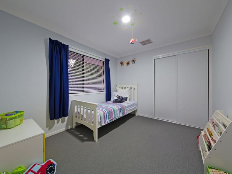 59 Moss Road, Wakerley QLD 4154