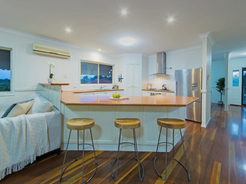 73 Tallow Wood Place, Mount Gravatt East QLD 4122