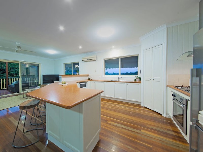 73 Tallow Wood Place, Mount Gravatt East QLD 4122