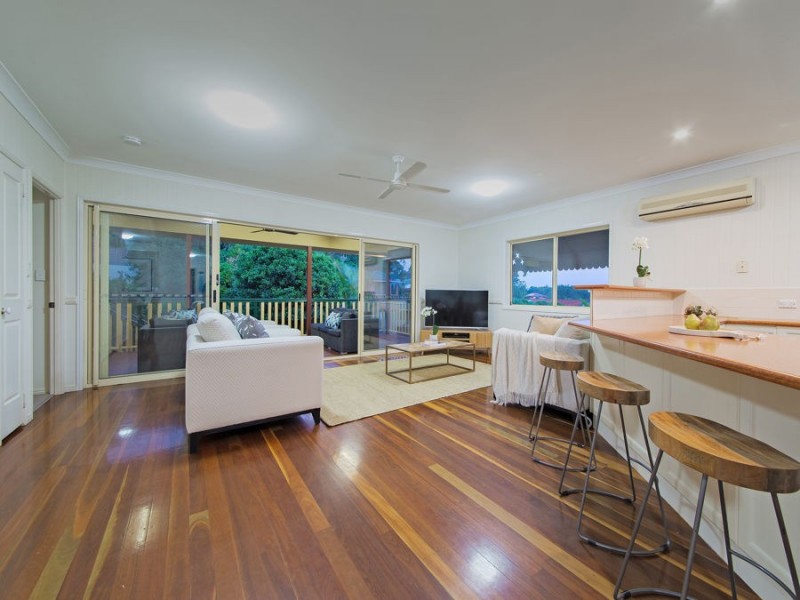 73 Tallow Wood Place, Mount Gravatt East QLD 4122