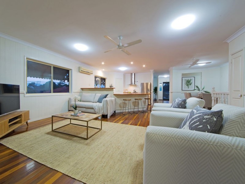 73 Tallow Wood Place, Mount Gravatt East QLD 4122