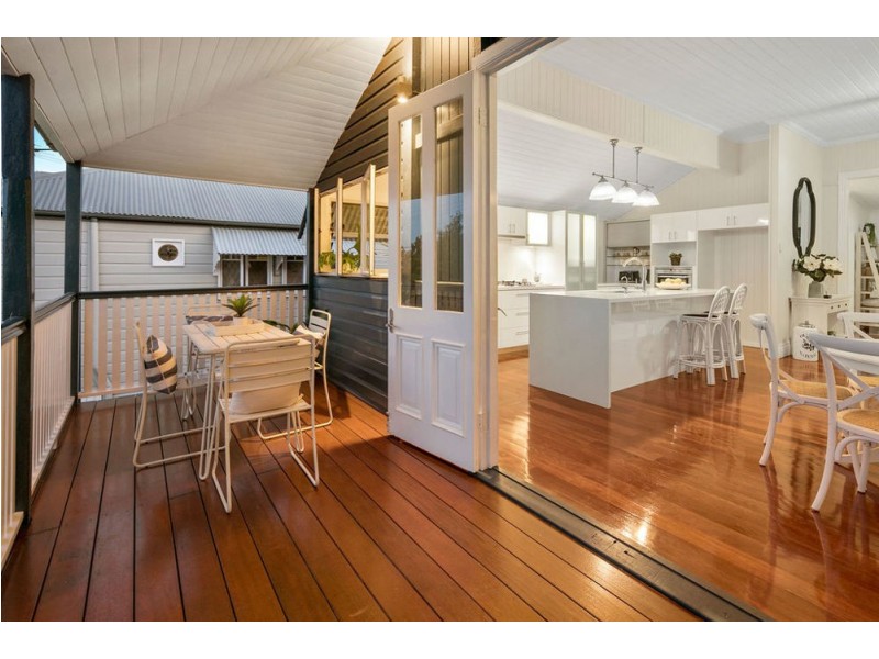 69 Kingsley Terrace, Wynnum QLD 4178