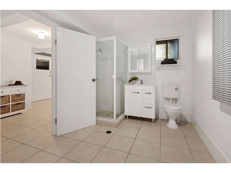 69 Kingsley Terrace, Wynnum QLD 4178