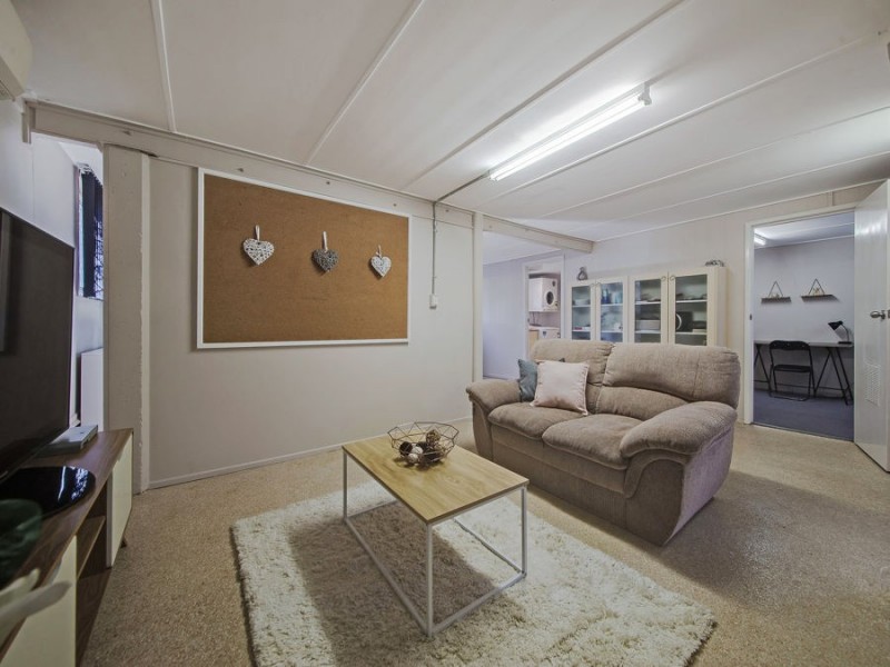 156 Kamarin Street, Manly West QLD 4179