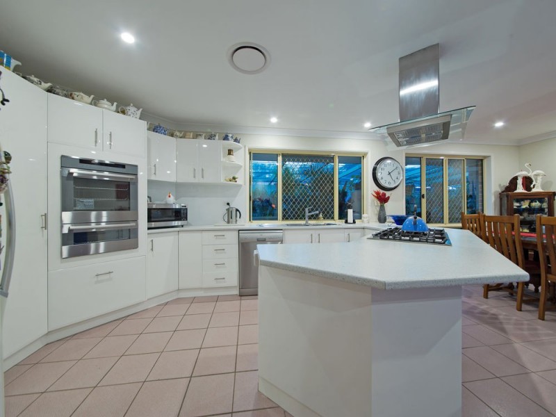 76 Castlerea Street, Tingalpa QLD 4173