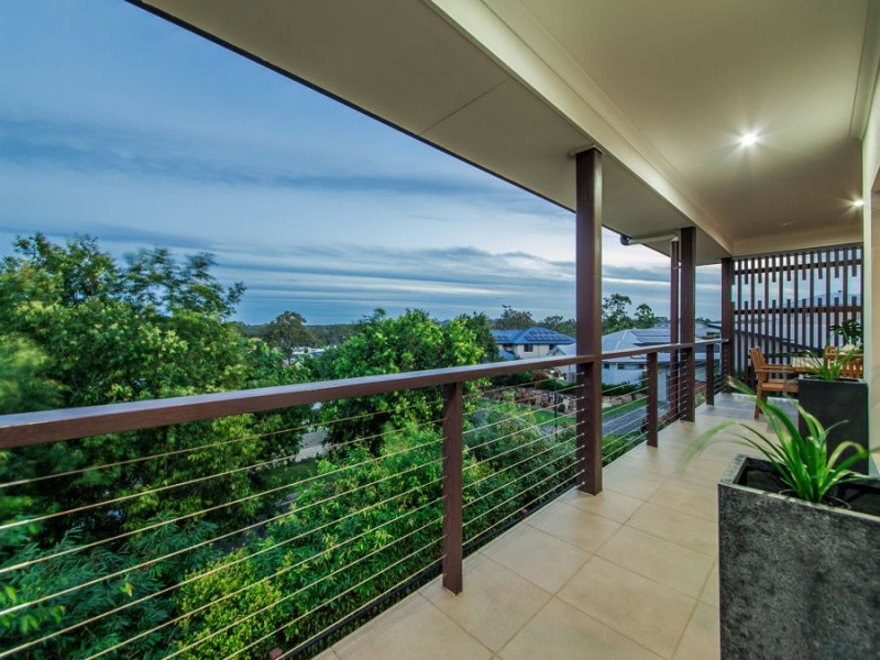 63 Rowland Avenue, Wakerley QLD 4154