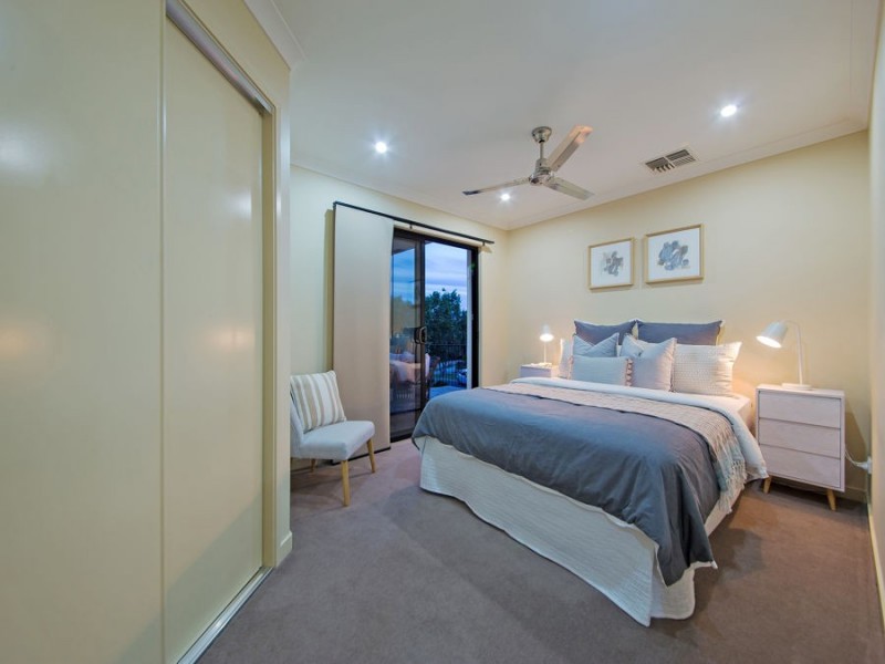 63 Rowland Avenue, Wakerley QLD 4154