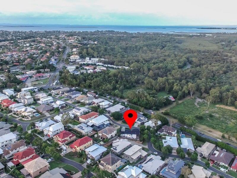 63 Rowland Avenue, Wakerley QLD 4154