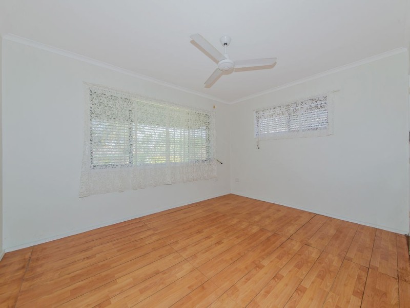 68 Cranleigh Street, Wynnum West QLD 4178