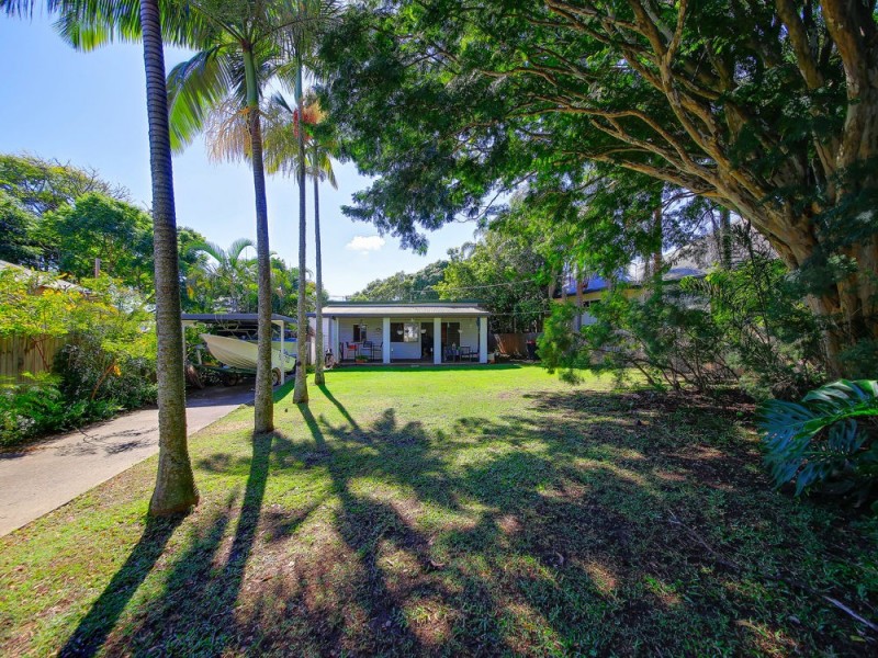 27 Strawberry Road, Manly West QLD 4179