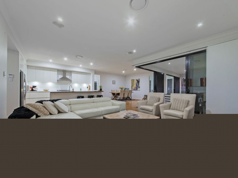 11 Bisley Place, Wakerley QLD 4154